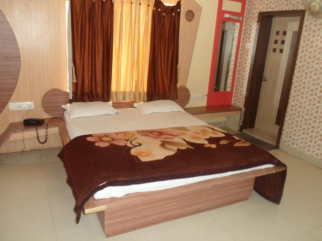 Hotel Raj Palace Dwārka Dış mekan fotoğraf