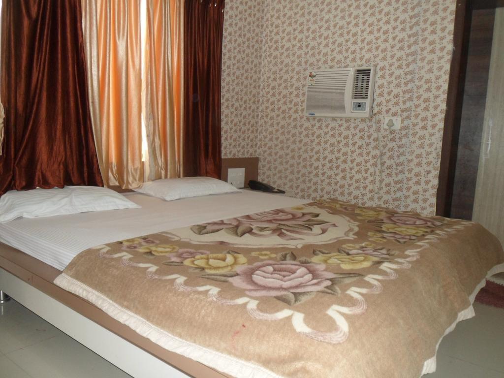 Hotel Raj Palace Dwārka Dış mekan fotoğraf