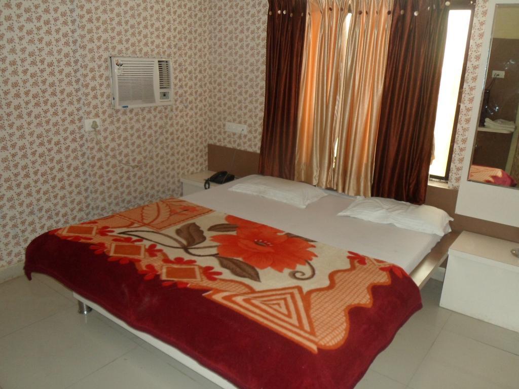 Hotel Raj Palace Dwārka Dış mekan fotoğraf