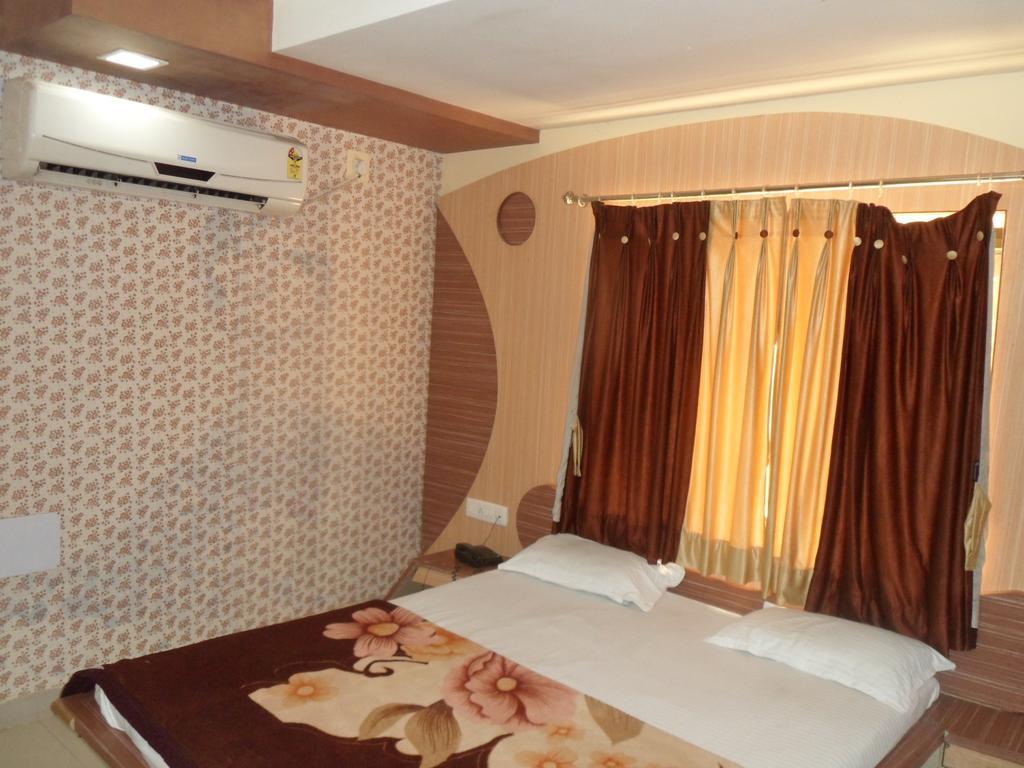 Hotel Raj Palace Dwārka Dış mekan fotoğraf