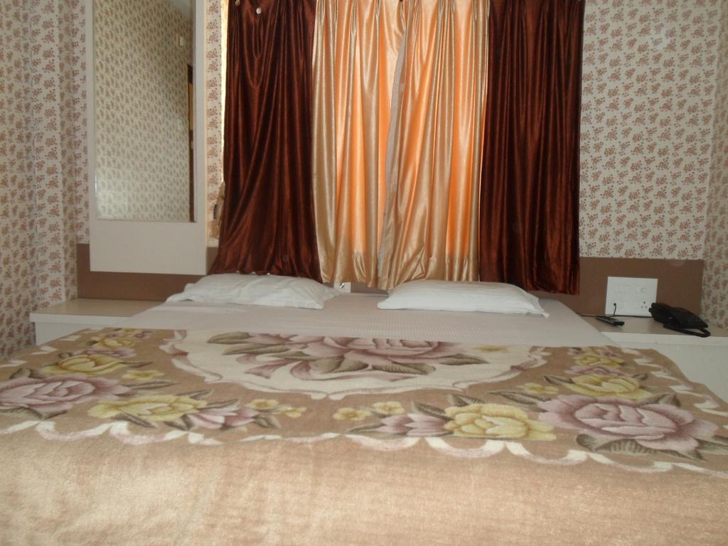 Hotel Raj Palace Dwārka Dış mekan fotoğraf